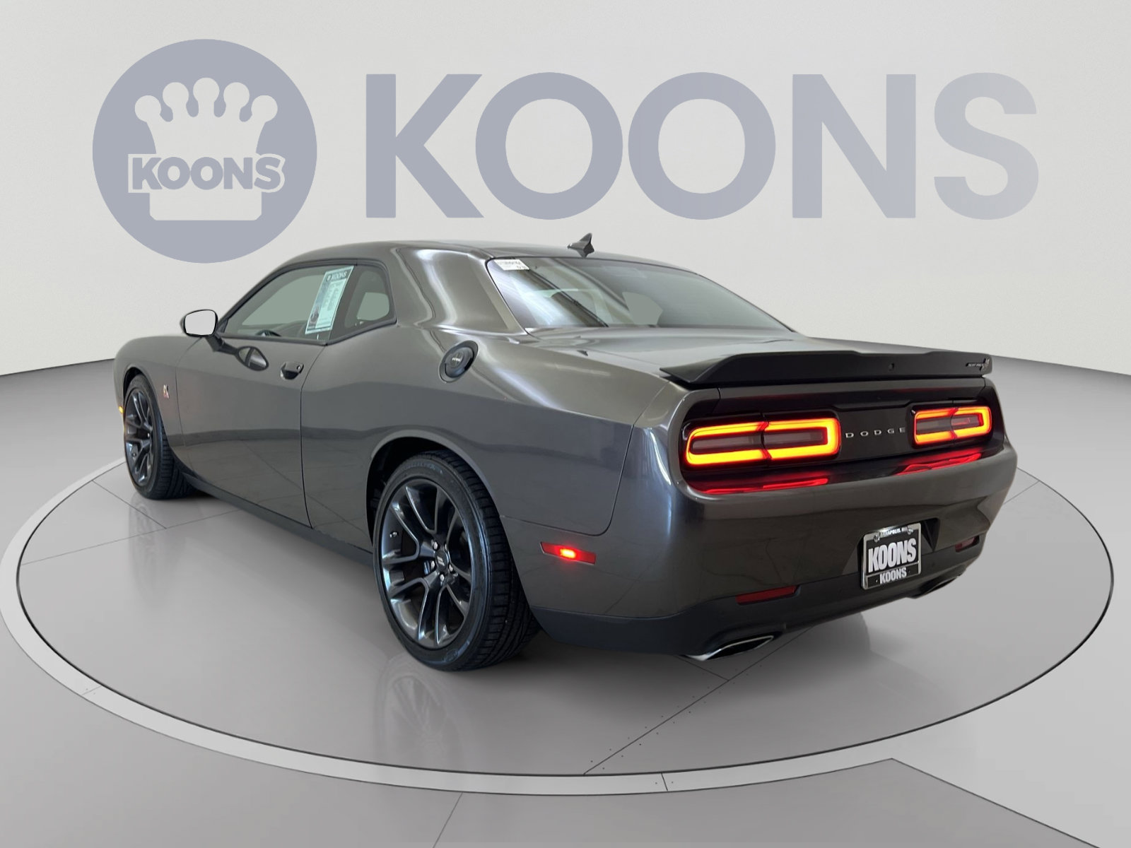 Used 2021 Dodge Challenger R/T Scat Pack w/ Driver Convenience Group RWD image 7