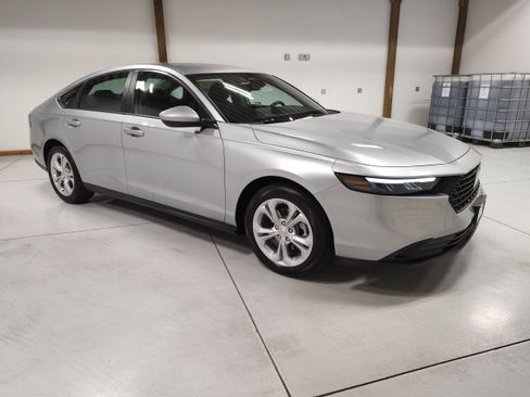 New 2026 Honda Accord LX image 2