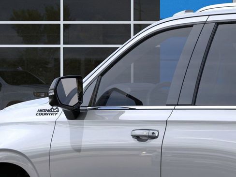 New 2026 Chevrolet Tahoe High Country image 12