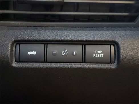 Used 2020 Nissan Altima 2.5 SR w/ Premium Package image 30