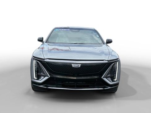Used 2024 Cadillac Lyriq Sport AWD/4WD image 8