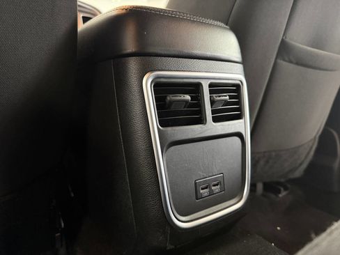 Used 2022 Dodge Charger SXT RWD image 23