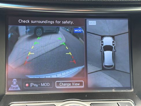 Used 2017 INFINITI QX70 2WD w/ Premium Package image 10