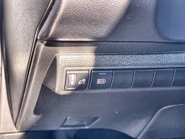 Used 2024 Toyota Corolla LE FWD image 28