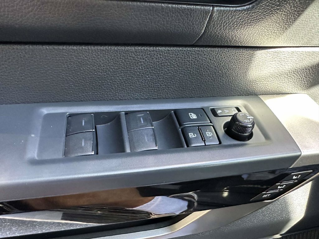 Used 2022 Toyota Tundra Limited w/ Power Package AWD/4WD image 35