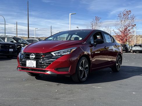 New 2025 Nissan Versa SR w/ Trunk Package image 4