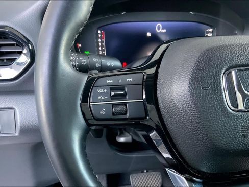 Used 2023 Honda Pilot Elite image 23