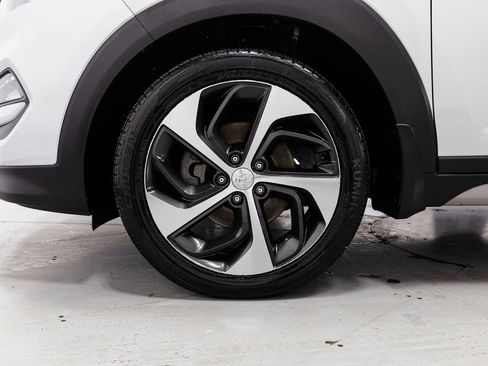 Used 2018 Hyundai Tucson Value w/ Cargo Package image 30