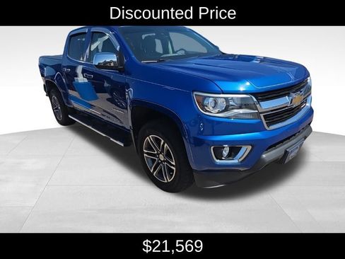 Used 2019 Chevrolet Colorado LT w/ Luxury Package, Chrome AWD/4WD image 3