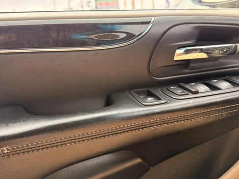 Used 2012 Chrysler Town & Country Touring w/ Entertainment Group #1 image 26