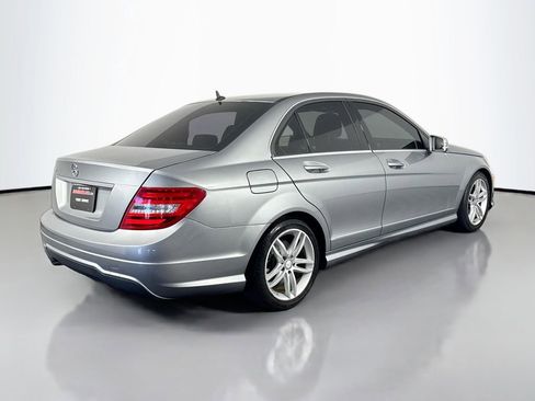 Used 2014 Mercedes-Benz C 250 Sedan image 5