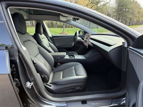 Used 2025 Tesla Model 3 Long Range RWD image 24