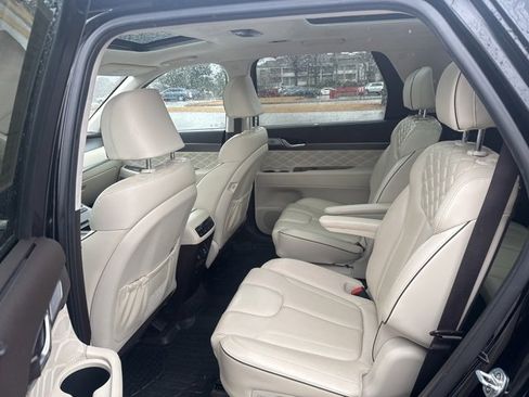 Used 2021 Hyundai Palisade Calligraphy image 20