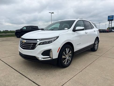 Used 2024 Chevrolet Equinox Premier w/ LPO, Floor Liner Package FWD image 5