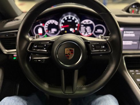 Used 2021 Porsche Panamera image 27