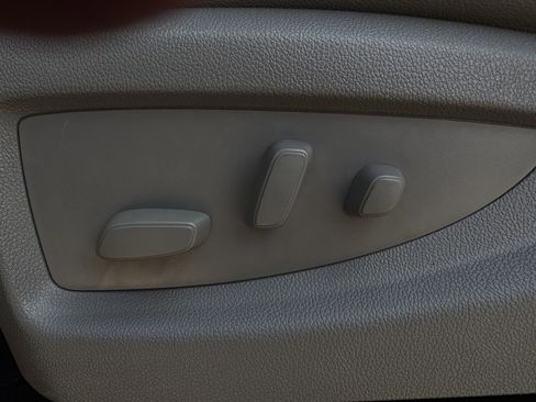 Used 2018 Chevrolet Silverado 2500 LTZ w/ Duramax Plus Package image 27