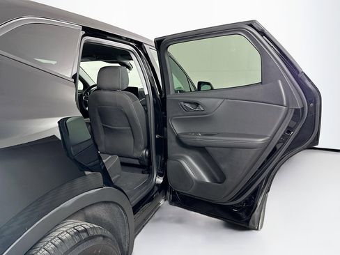 Used 2025 Chevrolet Blazer LT image 28