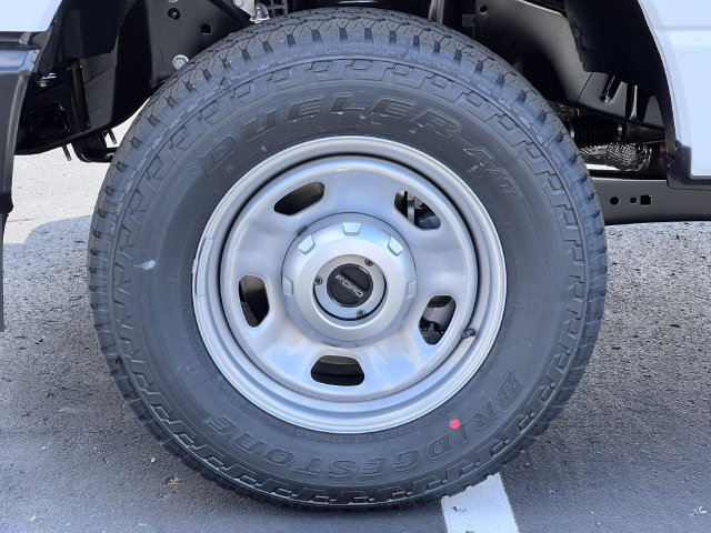 New 2026 Ford F350 XL w/ FX4 Off-Road Package AWD/4WD image 5