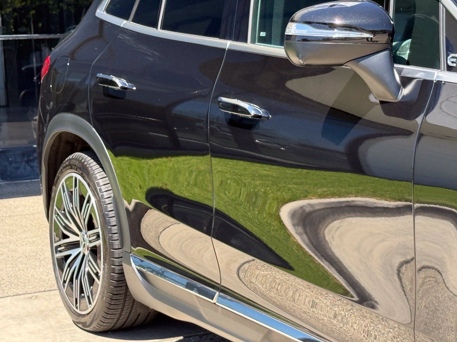 Used 2023 Mercedes-Benz EQE 350+ SUV w/ AMG Line Exterior Package image 9