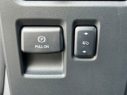 New 2026 Ford F150 Lariat w/ Equipment Group 502A High image 25