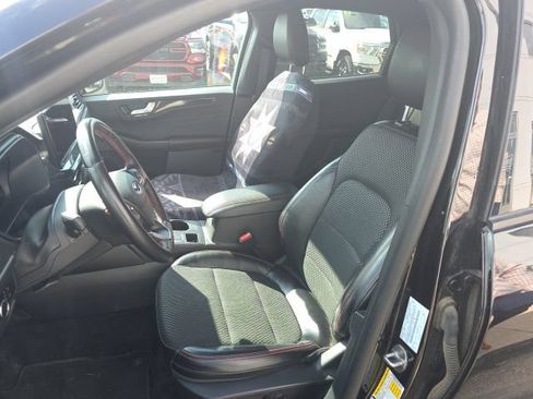 Used 2024 Ford Escape ST-Line w/ Tech Pack #1 AWD/4WD image 10
