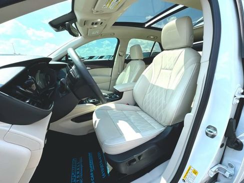 Used 2023 Buick Envision Avenir AWD/4WD image 20