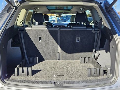 Used 2021 Volkswagen Atlas SEL Premium image 14