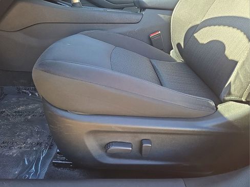 Used 2024 Nissan Altima 2.5 SV image 24