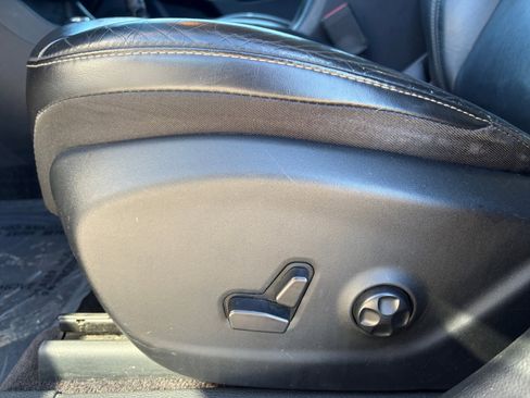 Used 2018 Jeep Cherokee Limited image 15