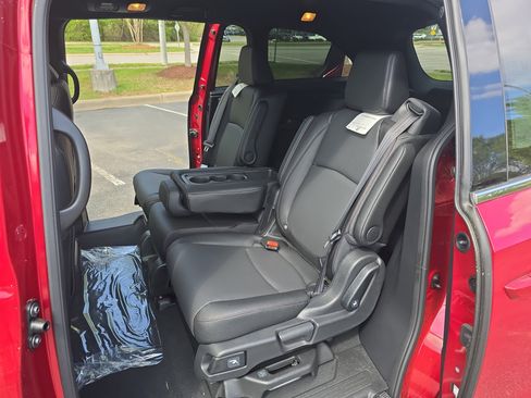 New 2026 Honda Odyssey Sport-L image 16