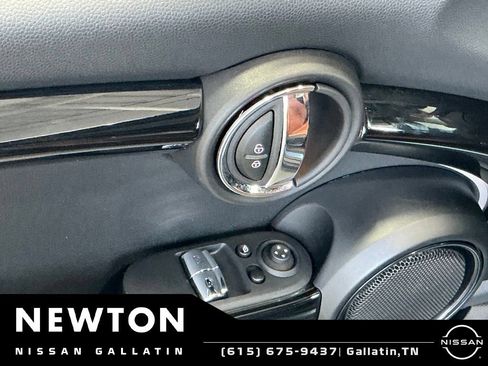 Used 2023 MINI Cooper S w/ Signature Upholstery Package FWD image 55