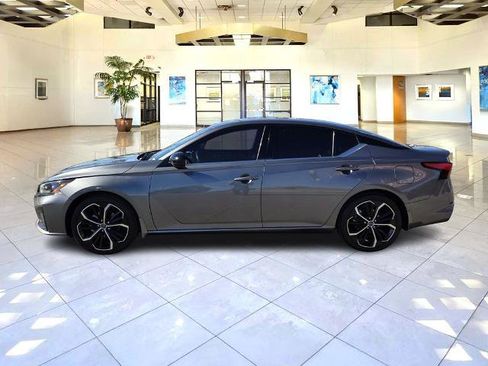 Certified 2023 Nissan Altima 2.5 SR FWD image 8