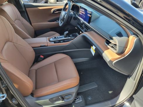 New 2026 Toyota Crown Signia AWD/4WD image 19