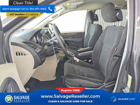 Used 2018 Dodge Grand Caravan SE w/ UConnect Hands-Free Group FWD image 9