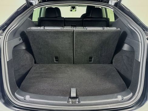 Used 2024 Tesla Model Y Long Range image 26