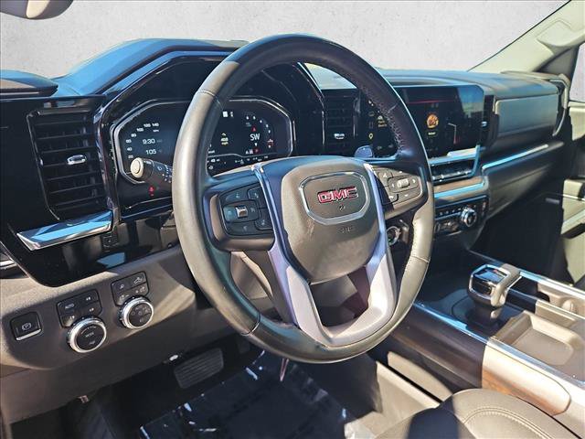 Used 2023 GMC Sierra 1500 SLT w/ SLT Premium Package AWD/4WD image 11