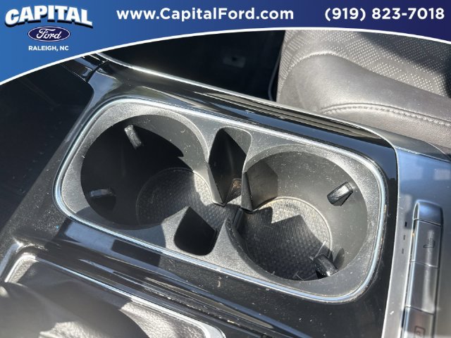 Used 2024 Kia Carnival EX FWD image 31