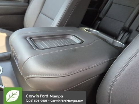Used 2024 Chevrolet Tahoe Z71 w/ Luxury Package AWD/4WD image 18