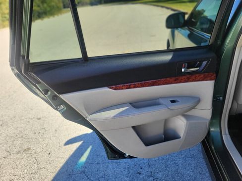 Used 2012 Subaru Outback 2.5i Limited w/ Moonroof Pkg image 23