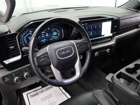 Used 2024 GMC Sierra 2500 SLT AWD/4WD image 12