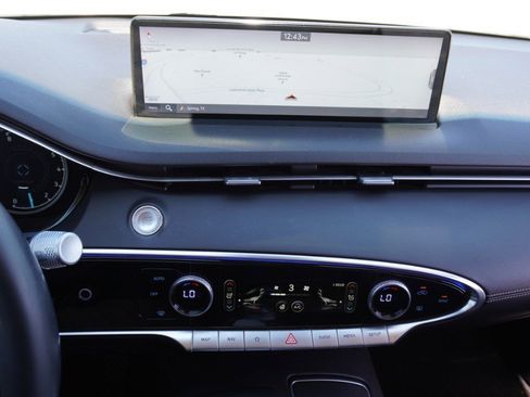 Used 2022 Genesis GV70 2.5T w/ Advanced Package image 16