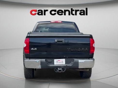 Used 2021 Toyota Tundra SR5 w/ SR5 Upgrade Package AWD/4WD image 4