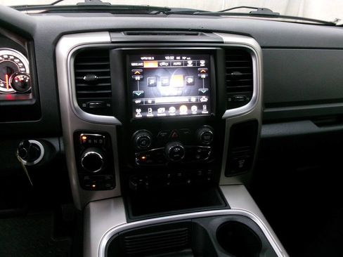 Used 2017 RAM 1500 Big Horn AWD/4WD image 39