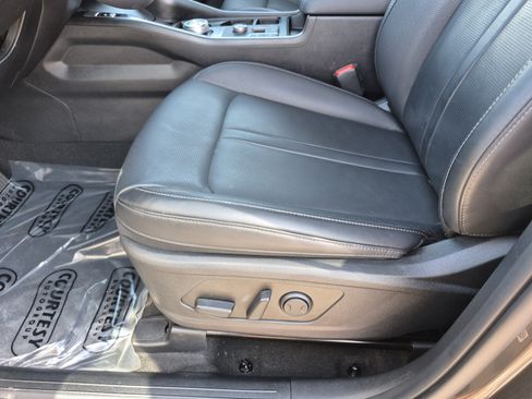 Used 2025 Kia Sorento EX w/ EX Panoramic Sunroof Package FWD image 22