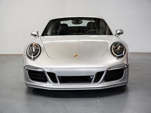 Used 2015 Porsche 911 Carrera GTS RWD image 5