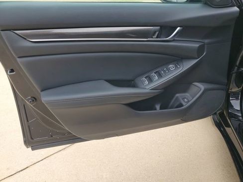 Used 2022 Honda Accord Sport image 13