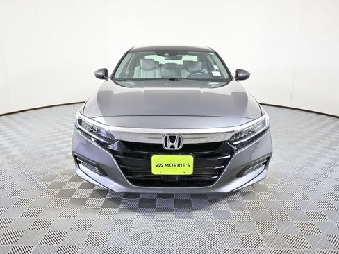 Used 2018 Honda Accord Touring image 10