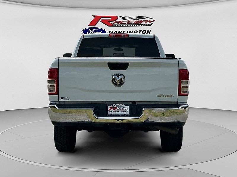 Used 2024 RAM 2500 Tradesman w/ Chrome Appearance Group AWD/4WD image 4