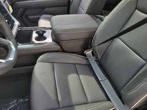 New 2026 GMC Yukon Elevation w/ Elevation Premium Package AWD/4WD image 23