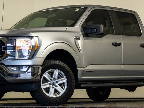 Used 2022 Ford F150 XLT w/ Trailer Tow Package AWD/4WD image 2